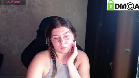 Snapshot of holy_michela chatting on September 25, 5:39 am Welcome guys Pleasure to see you all here My name is MichaelaTip menu is active Private is open online show from September 25, 5:39 am