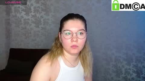 Snapshot of holy_michela chatting on January 31, 6:02 am Welcome guys Pleasure to see you all here My name is MichaelaTip menu is active Private is open online show from January 31, 6:02 am
