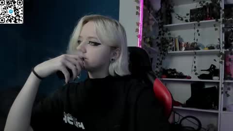 holy_mistresss online show from November 30, 10:19 am