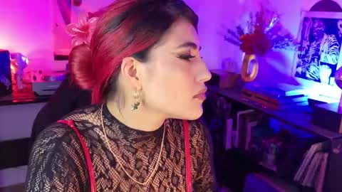   online show from May 16, 11:15 pm