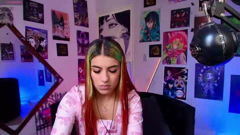 Snapshot of holyeva chatting on February 11, 6:01 pm   online show from February 11, 6:01 pm