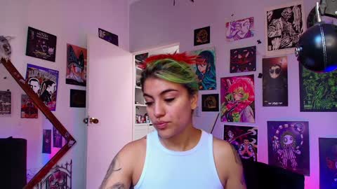 Snapshot of holyeva chatting on February 4, 3:15 pm   online show from February 4, 3:15 pm