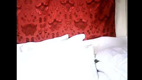 Snapshot of holygurl77 chatting on January 7, 7:31 am cristy online show from January 7, 7:31 am