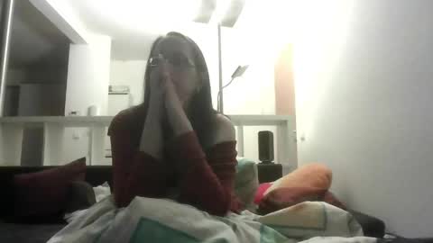 HolyHotwife online show from April 24, 9:01 am