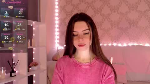 Mia online show from October 9, 3:32 am