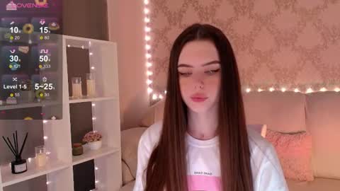 Mia online show from July 8, 3:31 am
