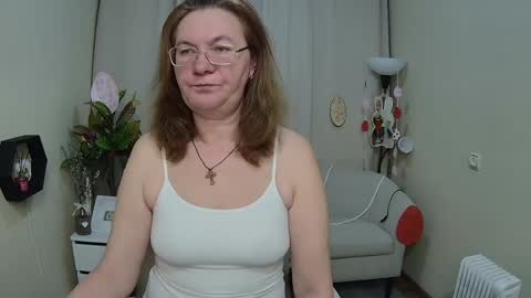 holymilfa online show from April 14, 7:08 am