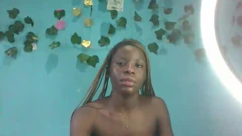Snapshot of honey_bug2 chatting on October 15, 4:20 pm Queen online show from October 15, 4:20 pm