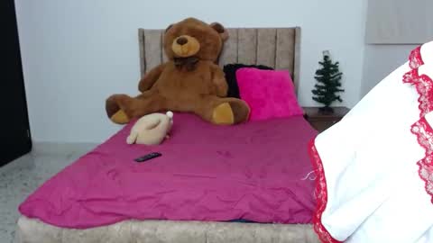 honey_hypnotic online show from December 18, 10:57 pm