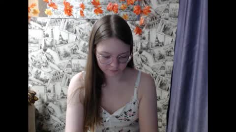 Lina online show from November 15, 11:33 am