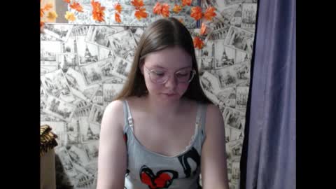 Lina online show from November 18, 10:49 am