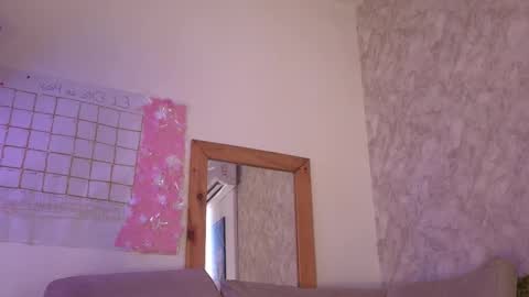 Snapshot of honey_sweet8 chatting on October 18, 5:26 pm Honey-Sweett online show from October 18, 5:26 pm