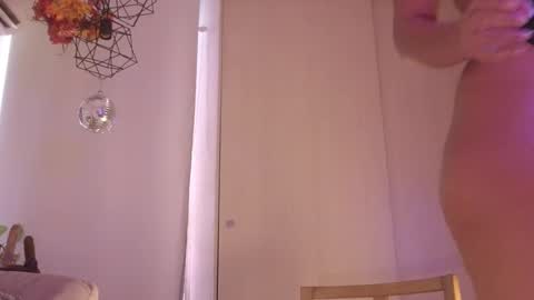 Snapshot of honey_sweet8 chatting on September 10, 3:56 pm Honey-Sweett online show from September 10, 3:56 pm