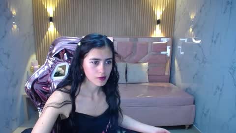 Snapshot of honey_torres_sub chatting on December 29, 11:08 pm HONEY online show from December 29, 11:08 pm