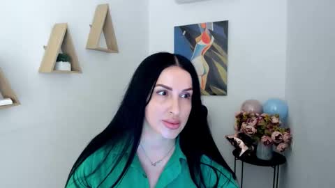 Jacqueline online show from May 29, 11:30 am