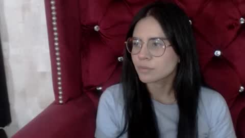 Emily online show from December 14, 3:51 pm