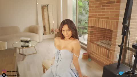 Snapshot of honeyco57 chatting on February 25, 3:41 pm Jessie online show from February 25, 3:41 pm