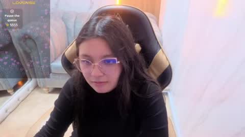 honeydoll_tf online show from June 24, 1:10 pm