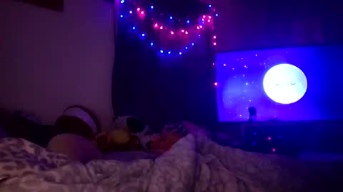 HoneyGrippa online show from December 15, 7:57 am