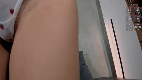 Sofia independent model online show from February 8, 11:58 am