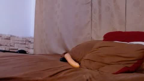 honeypussy3021 online show from June 12, 3:03 am