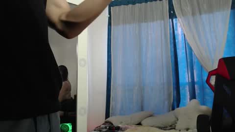 honeywhisper69 online show from September 27, 7:32 pm