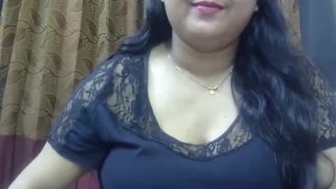 Snapshot of horneydesibabe chatting on September 28, 9:20 pm horneydesibabe online show from September 28, 9:20 pm