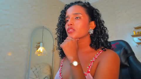 Horny Curls  online show from July 2, 3:56 am