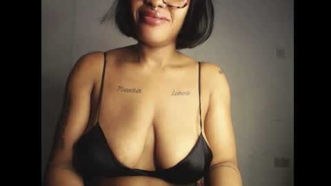 horny_ebonygirl_ online show from April 17, 5:42 am