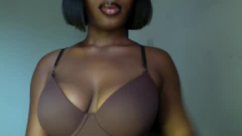 delilah online show from May 15, 11:35 am