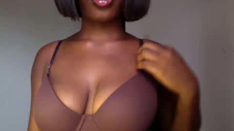 delilah online show from May 19, 11:39 am