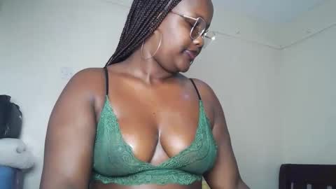 Lucy online show from March 22, 1:06 pm