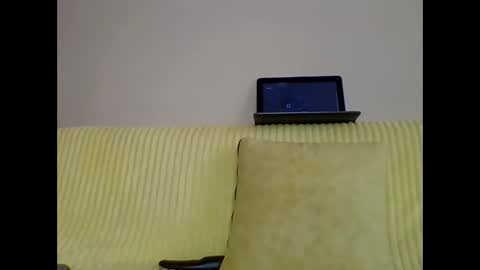 Snapshot of horny_squiter chatting on February 22, 11:57 am horny_squiter online show from February 22, 11:57 am
