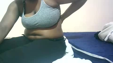 Snapshot of hornybabylovesilver chatting on September 29, 3:06 pm hornybabylovesilver online show from September 29, 3:06 pm