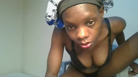 Snapshot of hornylittleprinces chatting on October 8, 12:59 am Princes online show from October 8, 12:59 am