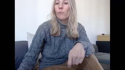 Snapshot of hornyssima chatting on December 26, 10:16 am Hornyssima online show from December 26, 10:16 am