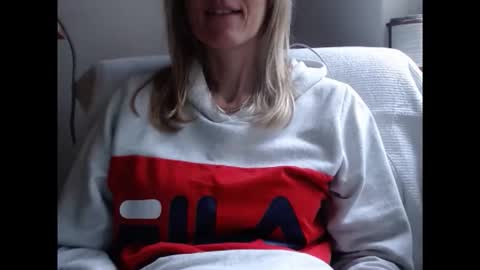 Snapshot of hornyssima chatting on September 22, 12:14 pm Hornyssima online show from September 22, 12:14 pm