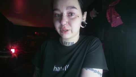 Snapshot of horror_circus chatting on February 25, 1:30 am Messalina Horror online show from February 25, 1:30 am