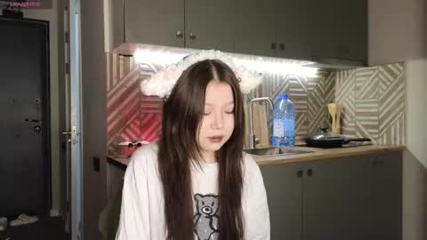 Snapshot of hosina_sayeri chatting on September 17, 6:06 pm hosina_sayeri online show from September 17, 6:06 pm