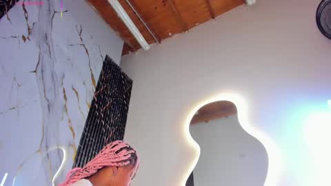 hot__genesis online show from June 1, 4:14 am
