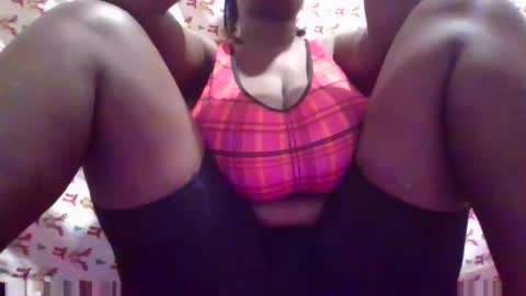 Snapshot of hot_alynn chatting on October 22, 5:56 am ALLYN online show from October 22, 5:56 am