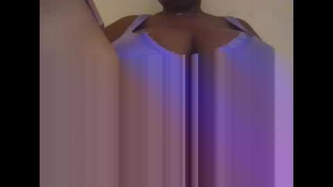 Snapshot of hot_alynn chatting on October 1, 4:28 am ALLYN online show from October 1, 4:28 am