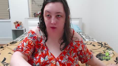 Snapshot of hot_and_pretty chatting on December 31, 2:25 pm Lila online show from December 31, 2:25 pm