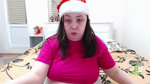 Snapshot of hot_and_pretty chatting on December 23, 1:24 pm Lila online show from December 23, 1:24 pm