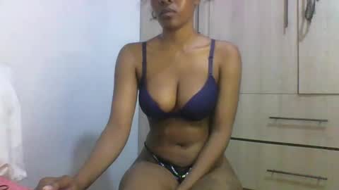Snapshot of hot_berry1 chatting on February 20, 12:15 pm hot berry1 online show from February 20, 12:15 pm