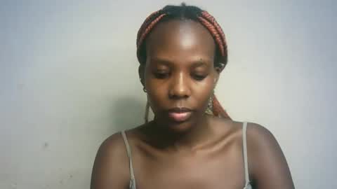 Snapshot of hot_berry2003 chatting on January 24, 11:12 pm Millie online show from January 24, 11:12 pm