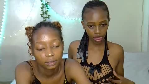 hot_dayne online show from November 1, 8:35 pm