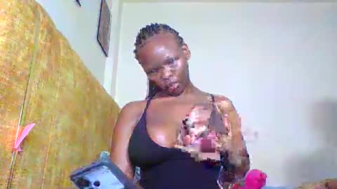 Snapshot of hot_ebony11 chatting on September 26, 9:18 am chooo pie online show from September 26, 9:18 am