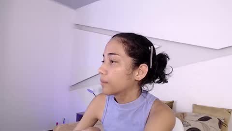 Snapshot of hot_little_bunny chatting on September 24, 9:03 pm Alana online show from September 24, 9:03 pm