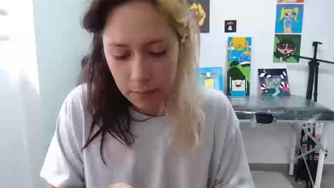 Mia online show from September 19, 4:50 pm